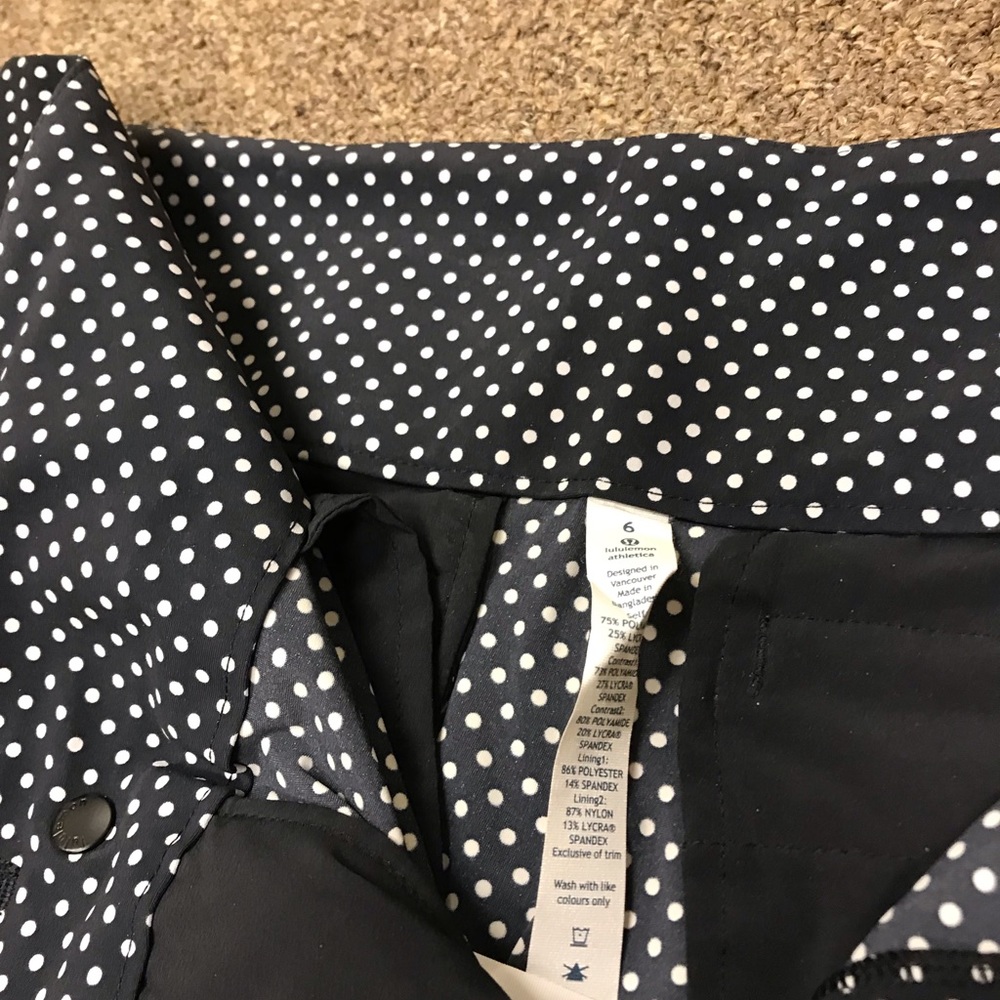 SOLD!! Lululemon polka dot departure pants - Picture 5 of 7